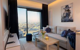 Urban Apartments Global Premium - 8Th Floor No 16 - Air Condition - Free Garage